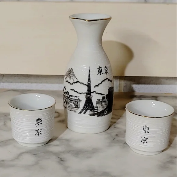 Vintage Japanese Sake Set - Picture 1 of 7